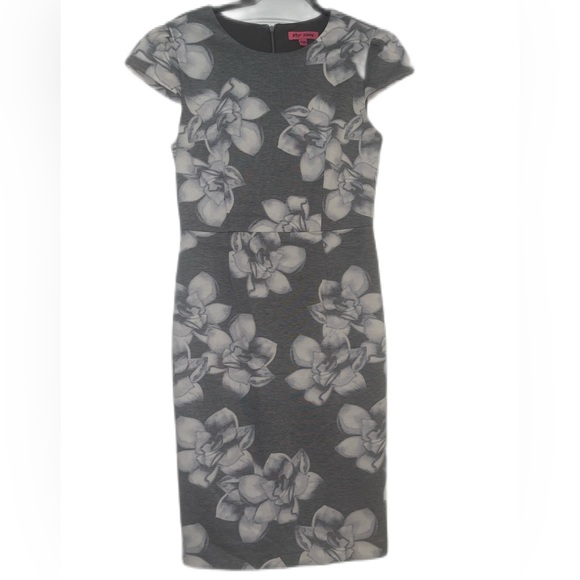Betsey Johnson Dresses Betsy Johnson Grey And White Floral Knit